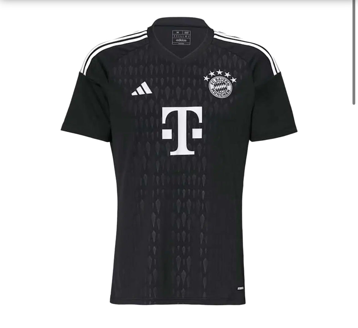 Bayern Munich X דניאל פרץ