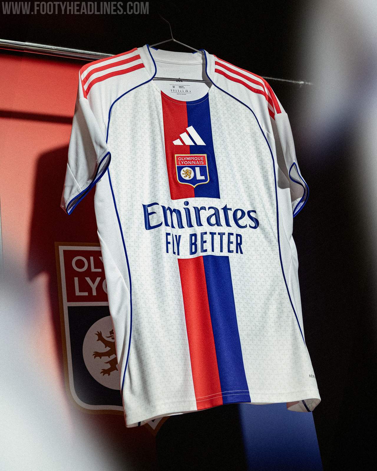 Lyon 24/25 home